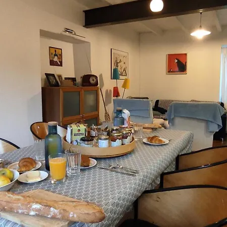 Le Petit Moulin Rouge, B&b, Sdb En-suite, Parking Prive Gratuit Bed and Breakfast 3*