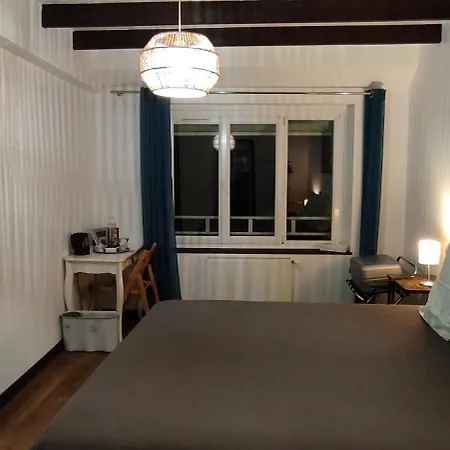 Bed & Breakfast Le Petit Moulin Rouge, B&b, Sdb En-suite, Parking Privé Gratuit 3*
