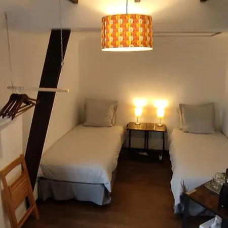 Bed & Breakfast Le Petit Moulin Rouge, B&b, Sdb En-suite, Parking Privé Gratuit 3*