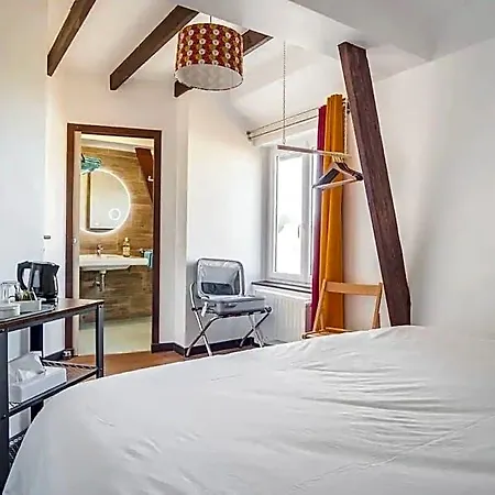 Couette-café Le Petit Moulin Rouge, B&b, Sdb En-suite, Parking Privé Gratuit