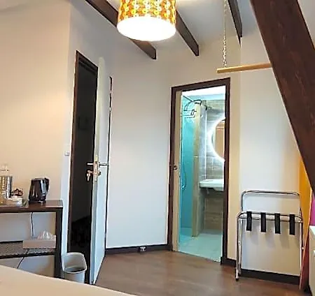 Le Petit Moulin Rouge, B&b, Sdb En-suite, Parking Privé Gratuit 3*