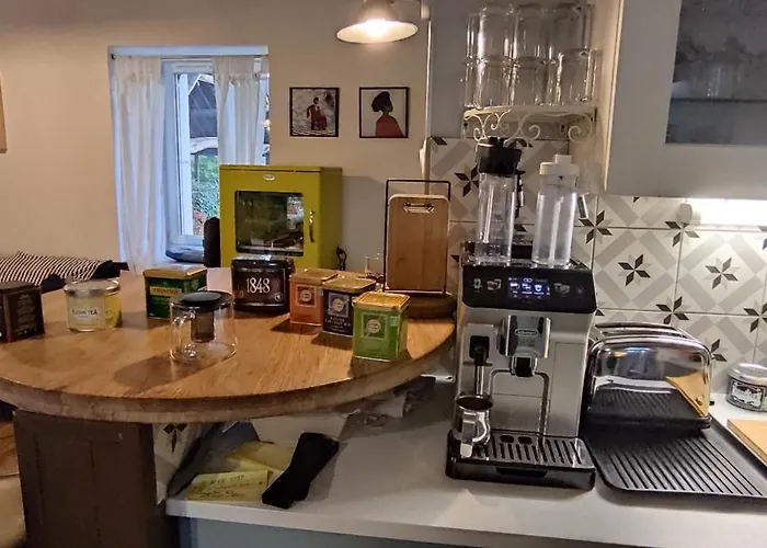 Bed and Breakfast Le Petit Moulin Rouge, B&b, Sdb En-suite, Parking Prive Gratuit